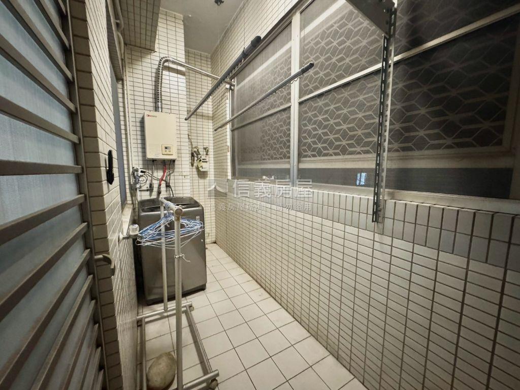 藝術園區美三房平車房屋室內格局與周邊環境