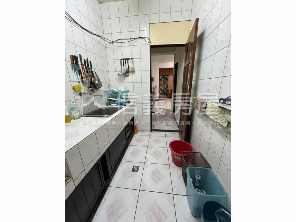 政大平地稀有２樓公寓房屋室內格局與周邊環境