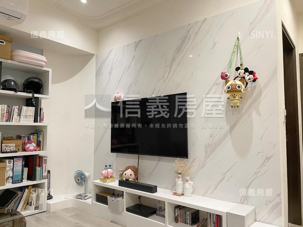 築青庭精裝美兩房車位房屋室內格局與周邊環境