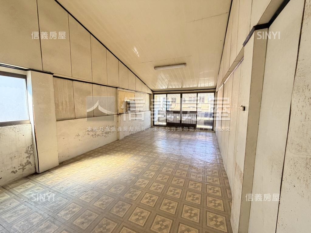 新化高工旁臨１０米路透天房屋室內格局與周邊環境