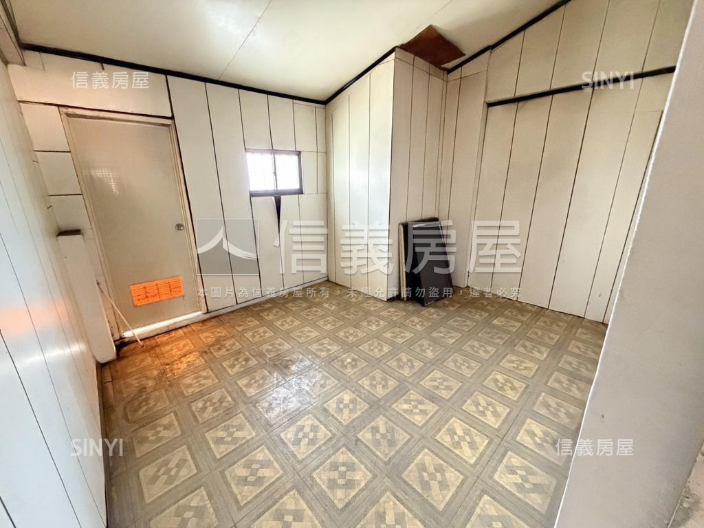 新化高工旁臨１０米路透天房屋室內格局與周邊環境