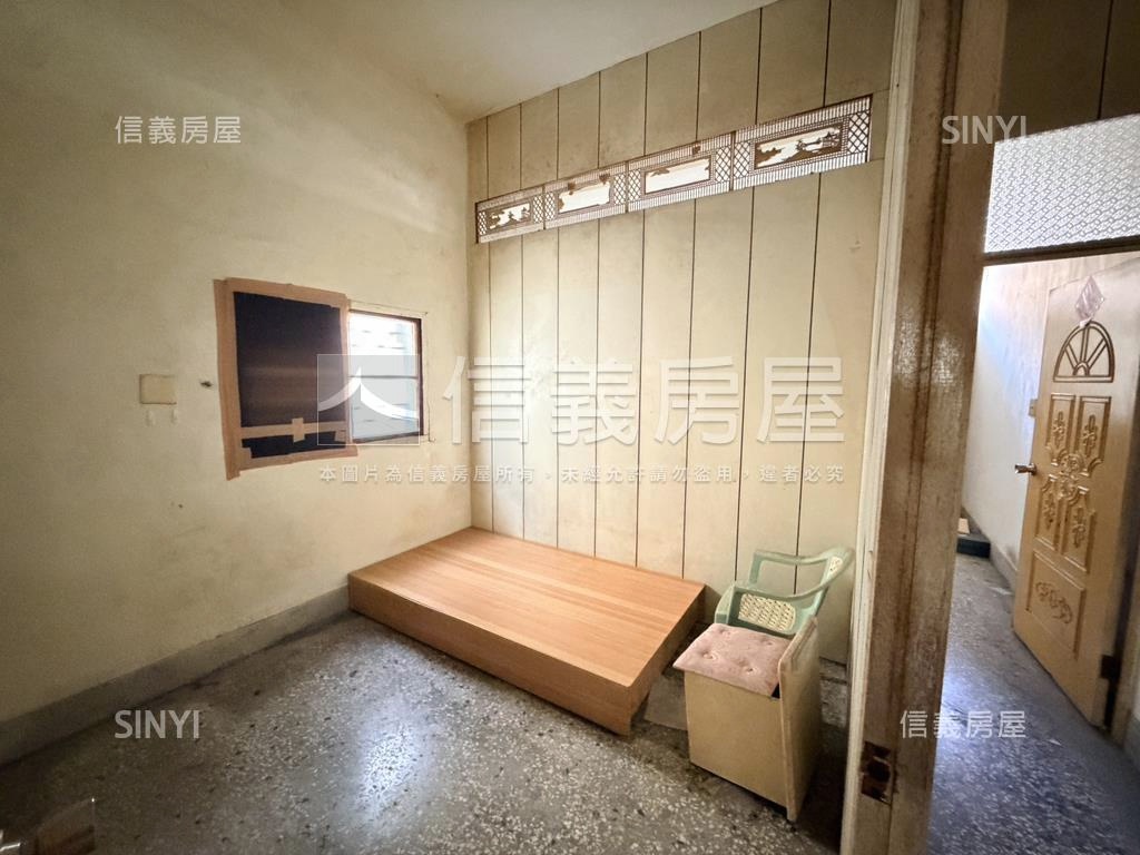 新化高工旁臨１０米路透天房屋室內格局與周邊環境