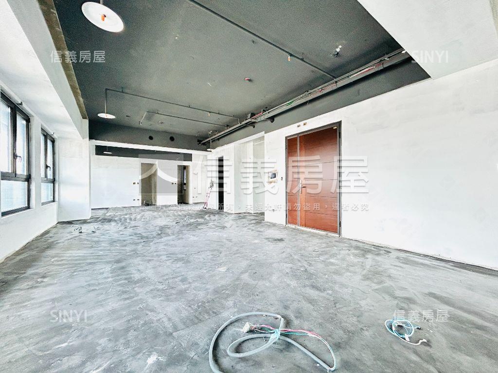 廣宇雋朗露臺戶尊榮豪邸房屋室內格局與周邊環境