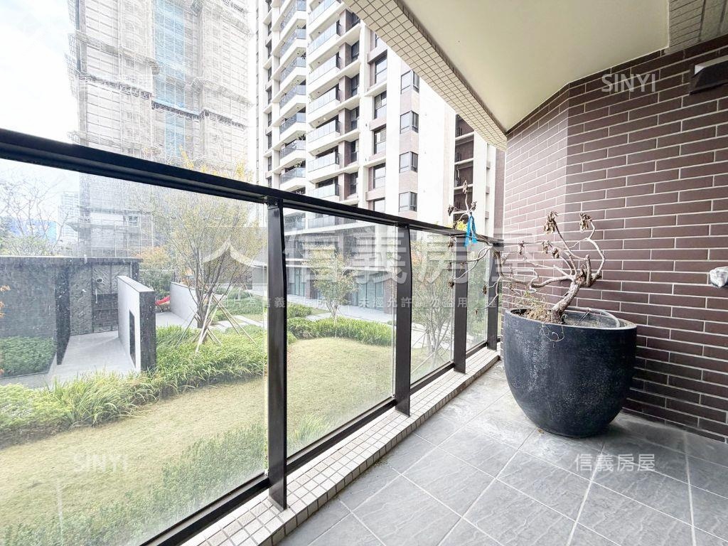 國泰三改二雙車最優價房屋室內格局與周邊環境