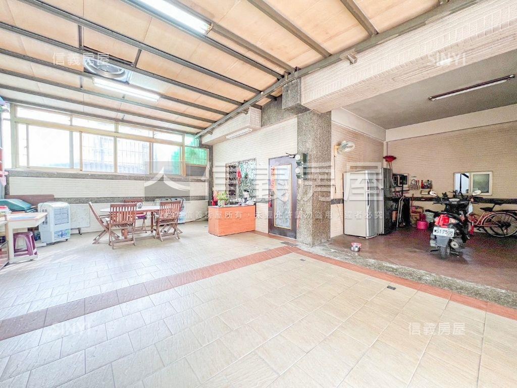 大地坪屋況佳車庫雙透天房屋室內格局與周邊環境