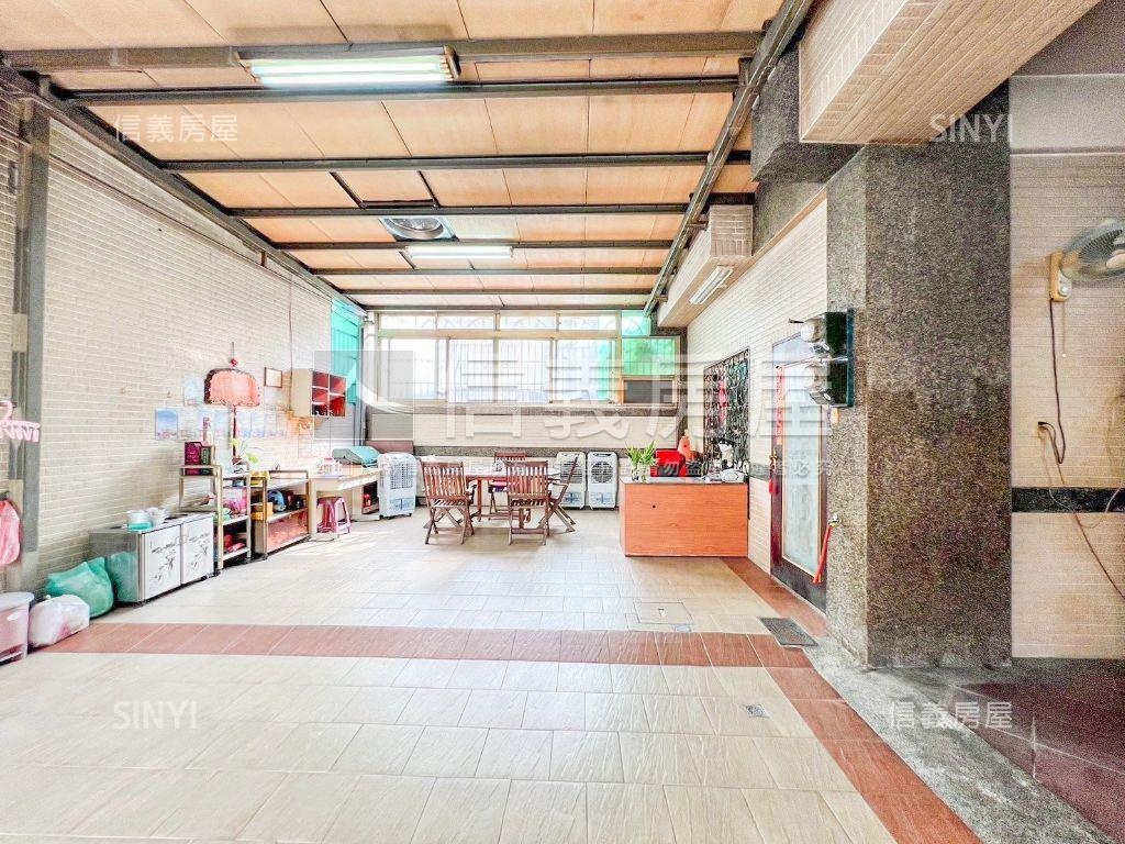 大地坪屋況佳車庫雙透天房屋室內格局與周邊環境