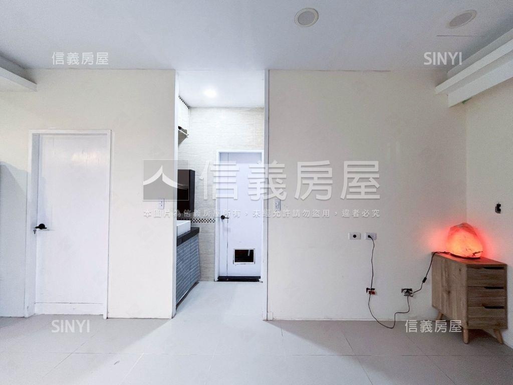 富宇新杜拜高樓兩房房屋室內格局與周邊環境