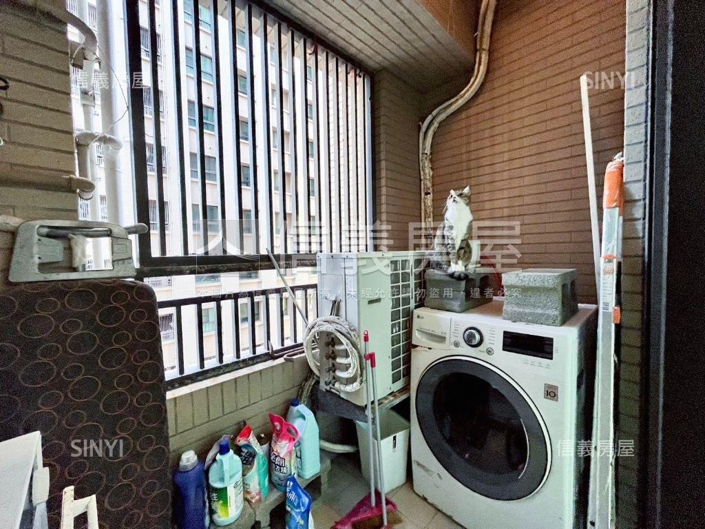 富宇新杜拜高樓兩房房屋室內格局與周邊環境