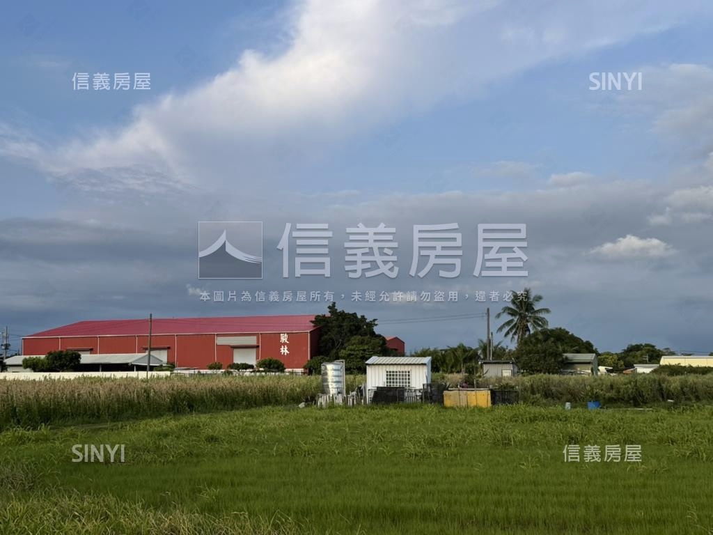 仁德方正臨路百坪農地房屋室內格局與周邊環境