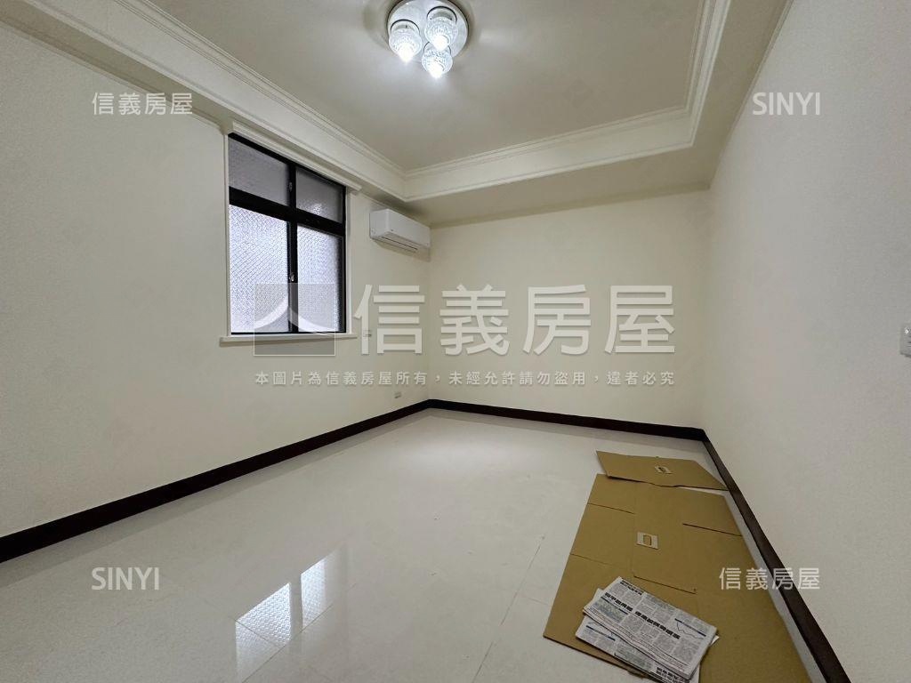 新埔。邊間採光公寓２樓房屋室內格局與周邊環境