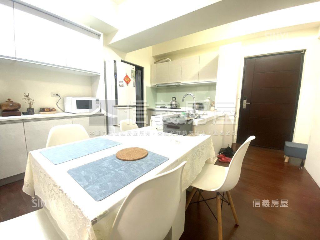 大熊康橋面山景美屋房屋室內格局與周邊環境