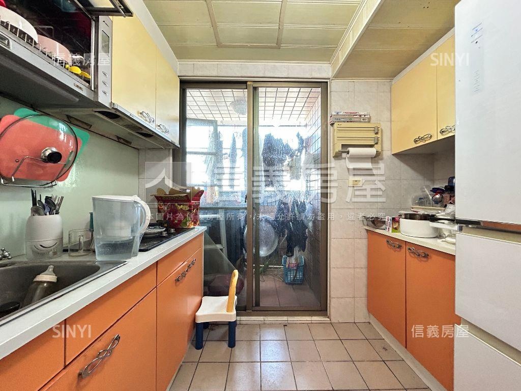 激推！南區首購三房車位宅房屋室內格局與周邊環境