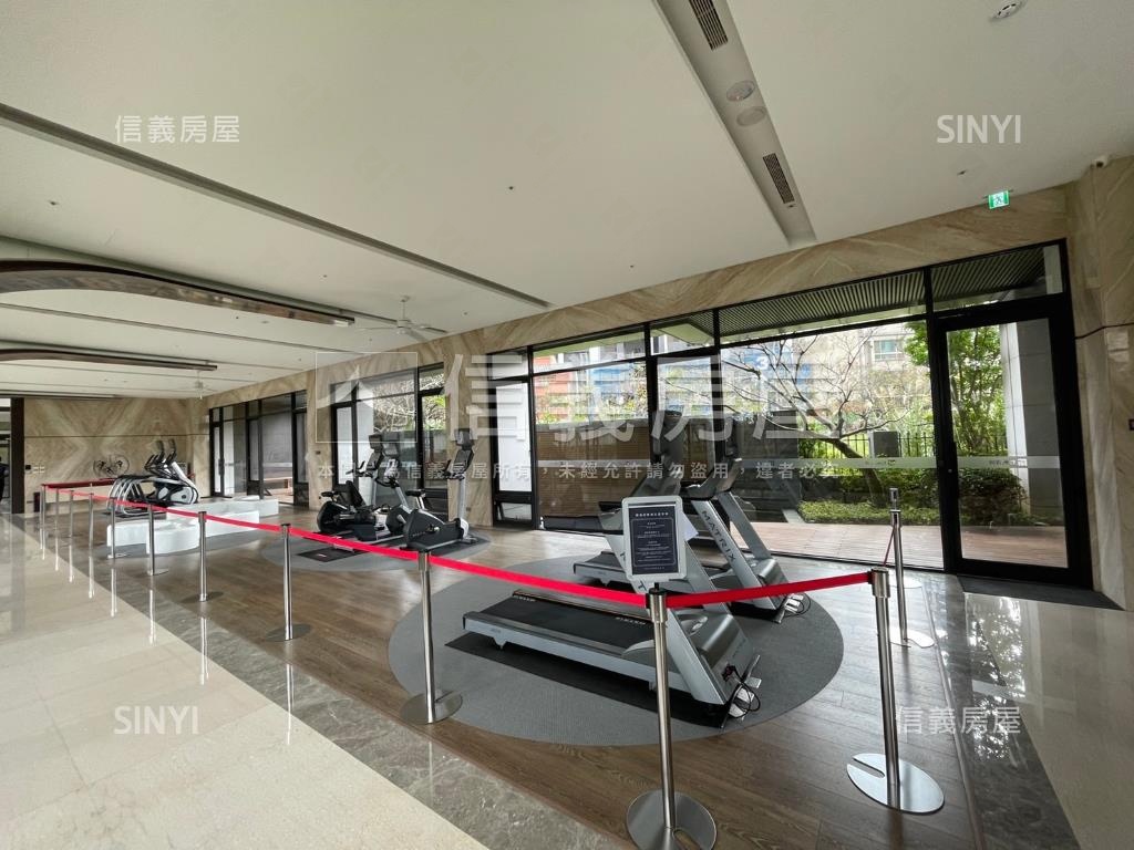 竹風青田兩房車位房屋室內格局與周邊環境