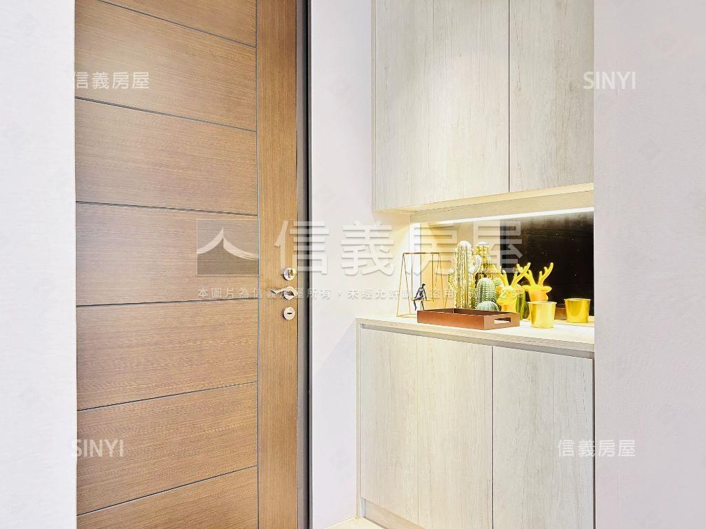 青埔青田裝潢兩房車位房屋室內格局與周邊環境