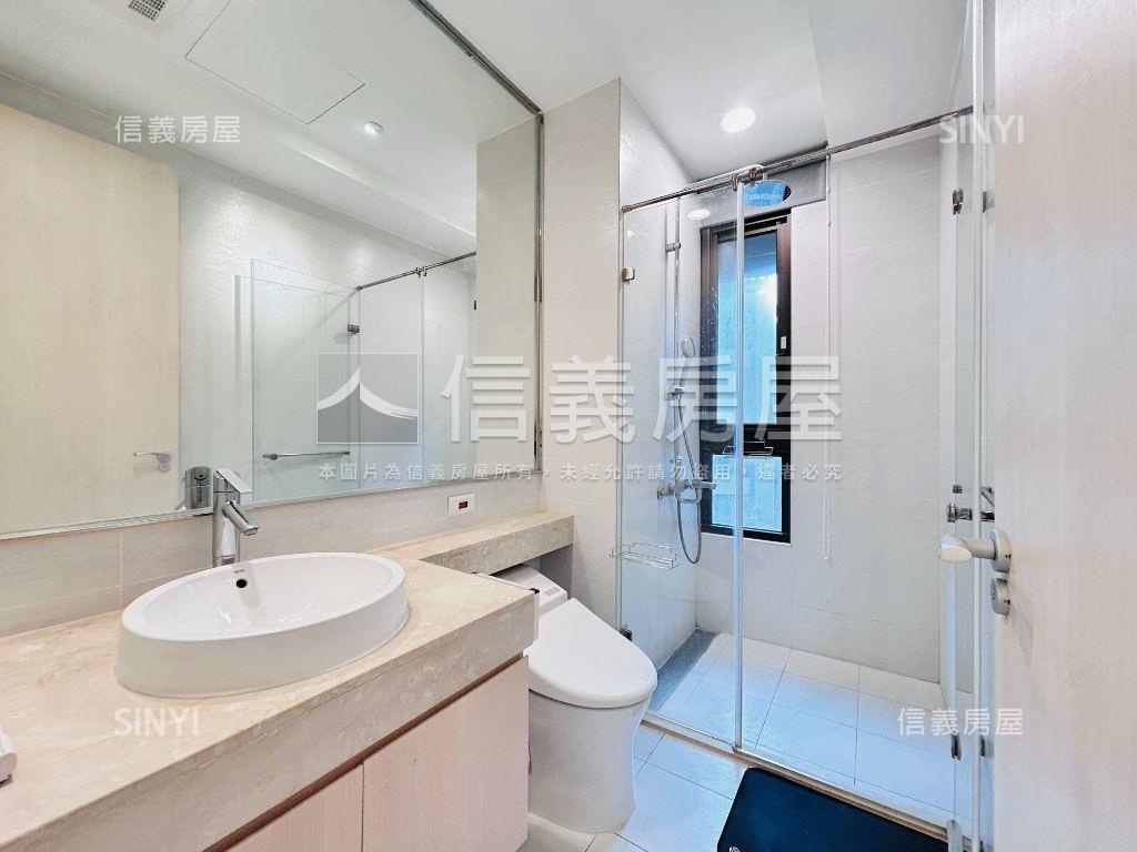 青埔青田裝潢兩房車位房屋室內格局與周邊環境