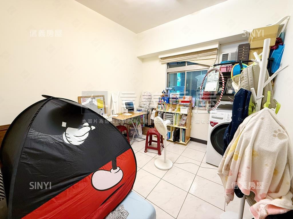 專任雙和次頂樓精美三房房屋室內格局與周邊環境