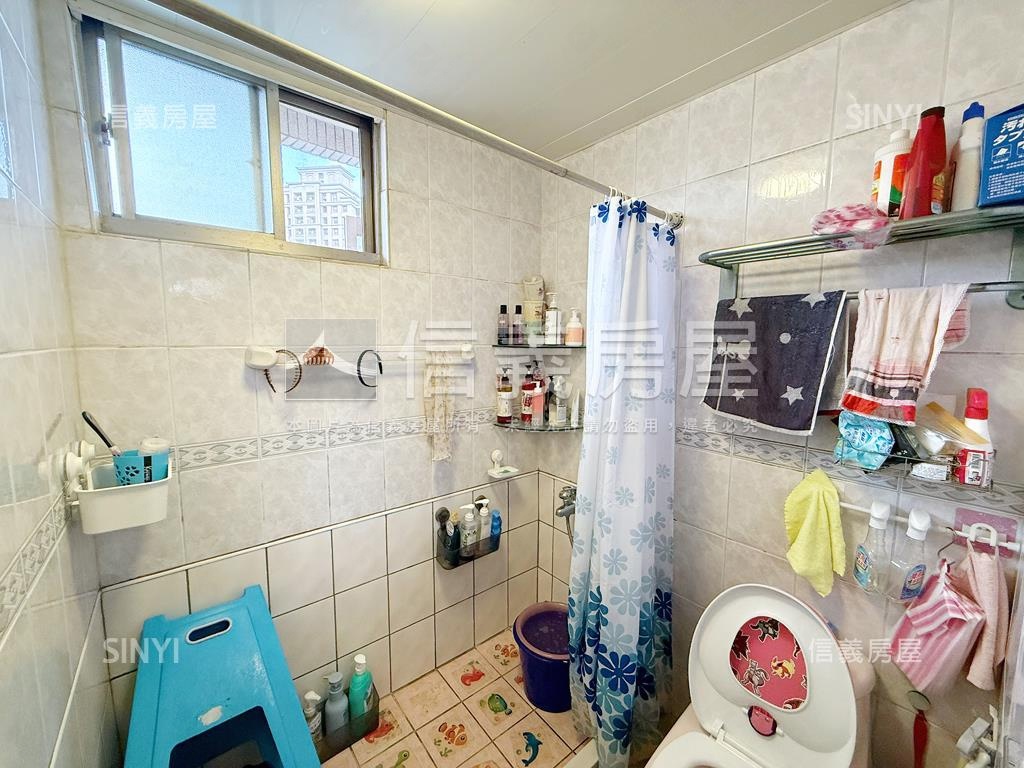 專任雙和次頂樓精美三房房屋室內格局與周邊環境