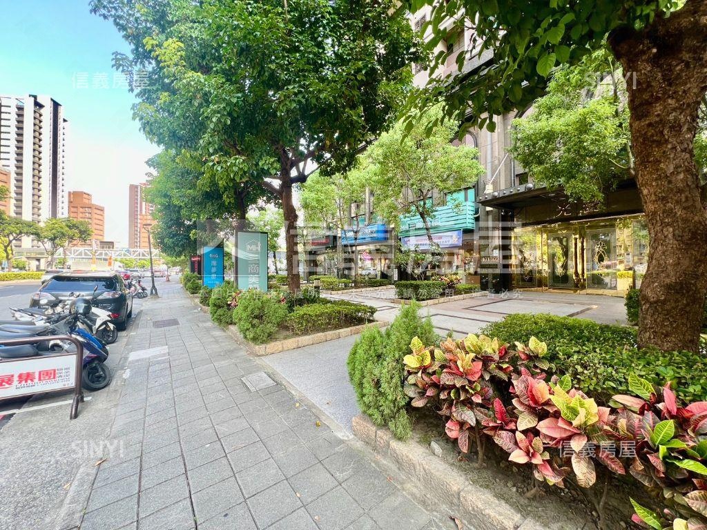 Ｙ２３光灩集賢路金店面房屋室內格局與周邊環境