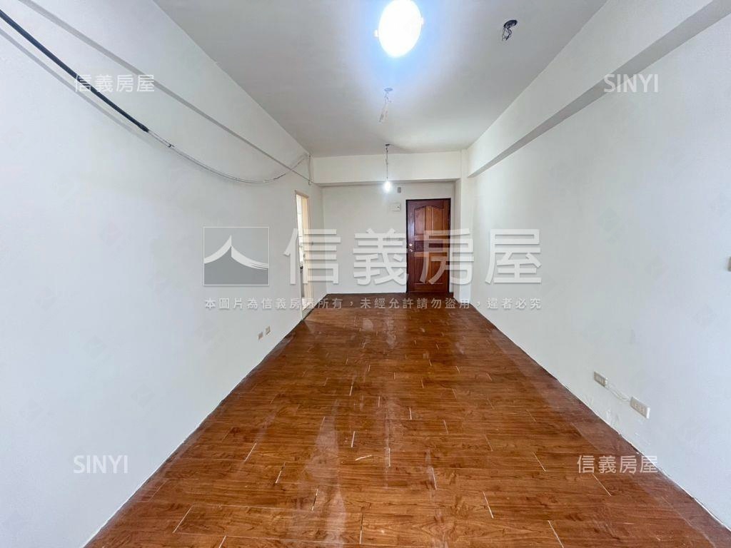 ＜專任＞捷運旁低總價套房房屋室內格局與周邊環境