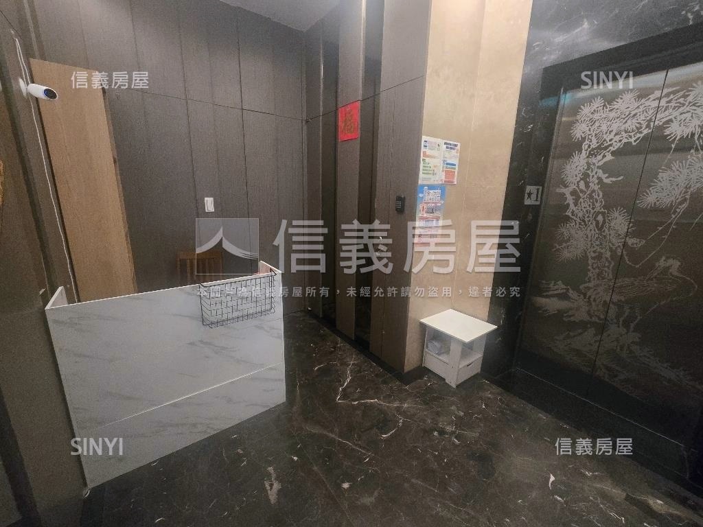 明昌精典４米２挑高優美宅房屋室內格局與周邊環境