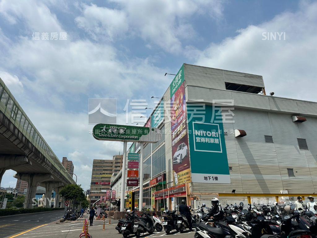正北屯路近捷運站店面！房屋室內格局與周邊環境