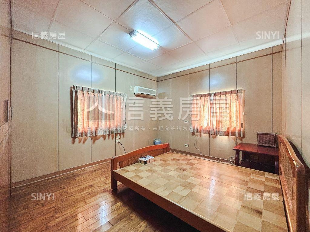 東區市心邊間角窗車墅房屋室內格局與周邊環境