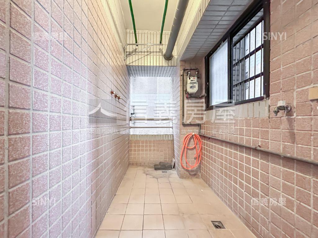 新接⭐宏國大鎮三房美宅房屋室內格局與周邊環境