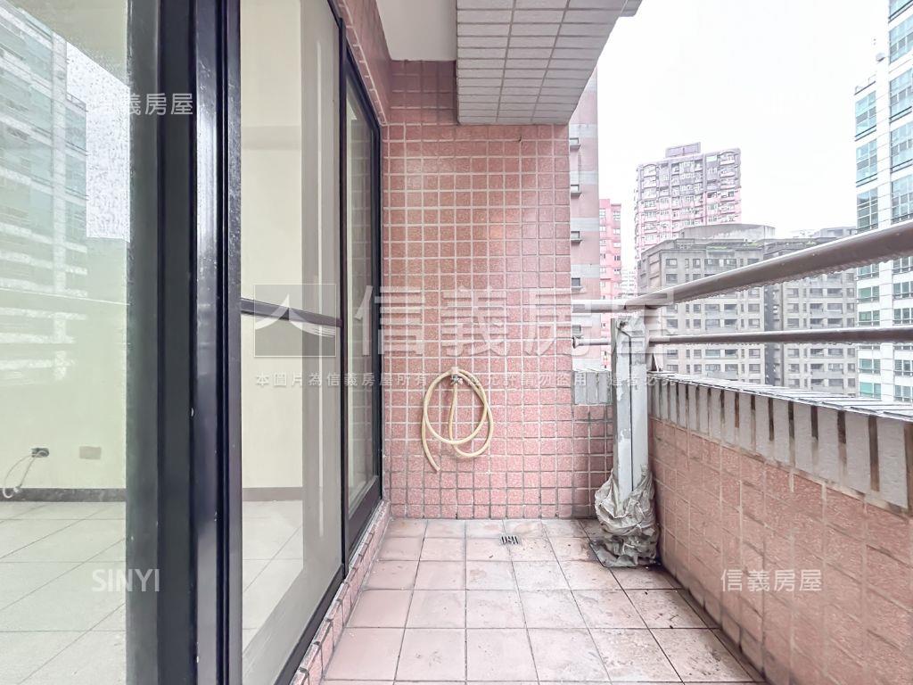 新接⭐宏國大鎮三房美宅房屋室內格局與周邊環境