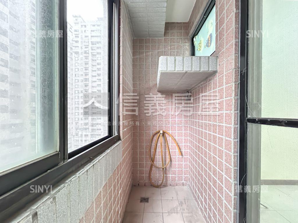 新接⭐宏國大鎮三房美宅房屋室內格局與周邊環境