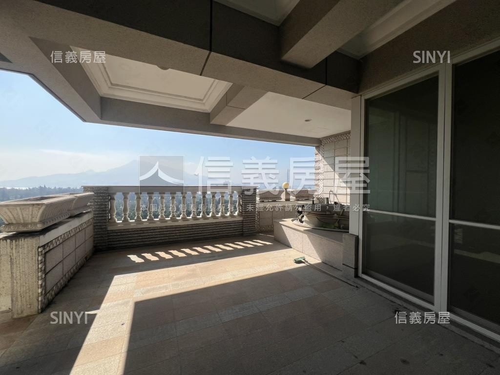 觀海稀有釋出球場景觀大戶房屋室內格局與周邊環境