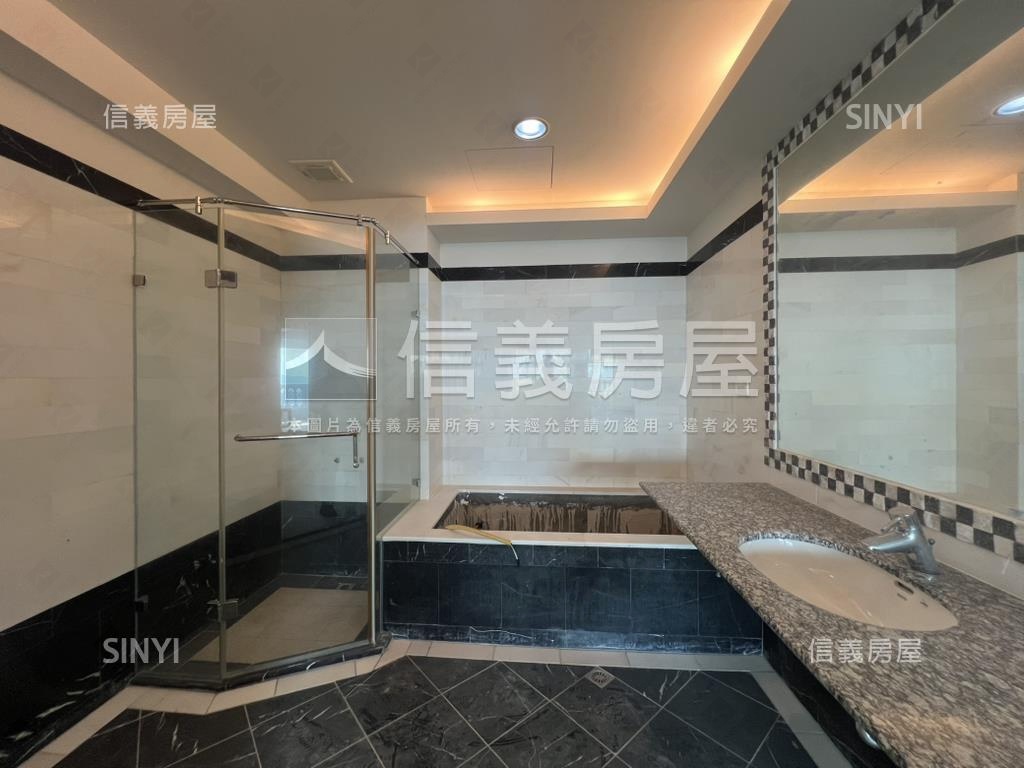 觀海稀有釋出球場景觀大戶房屋室內格局與周邊環境