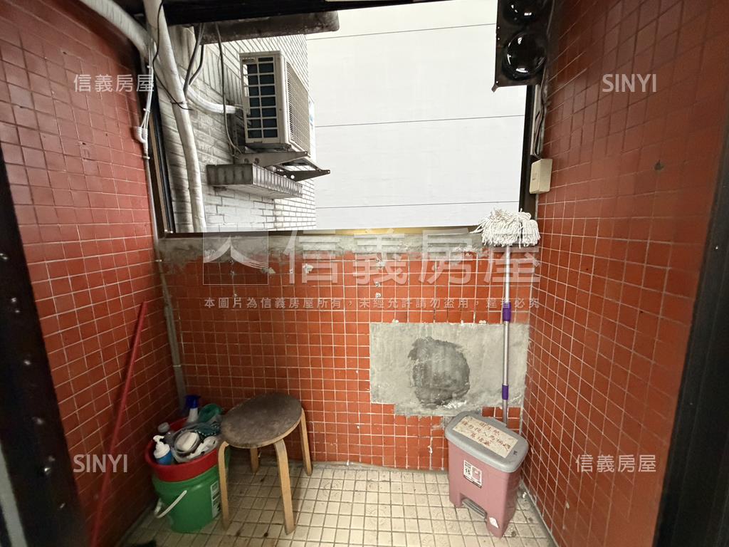 中山國中復興北路住辦房屋室內格局與周邊環境