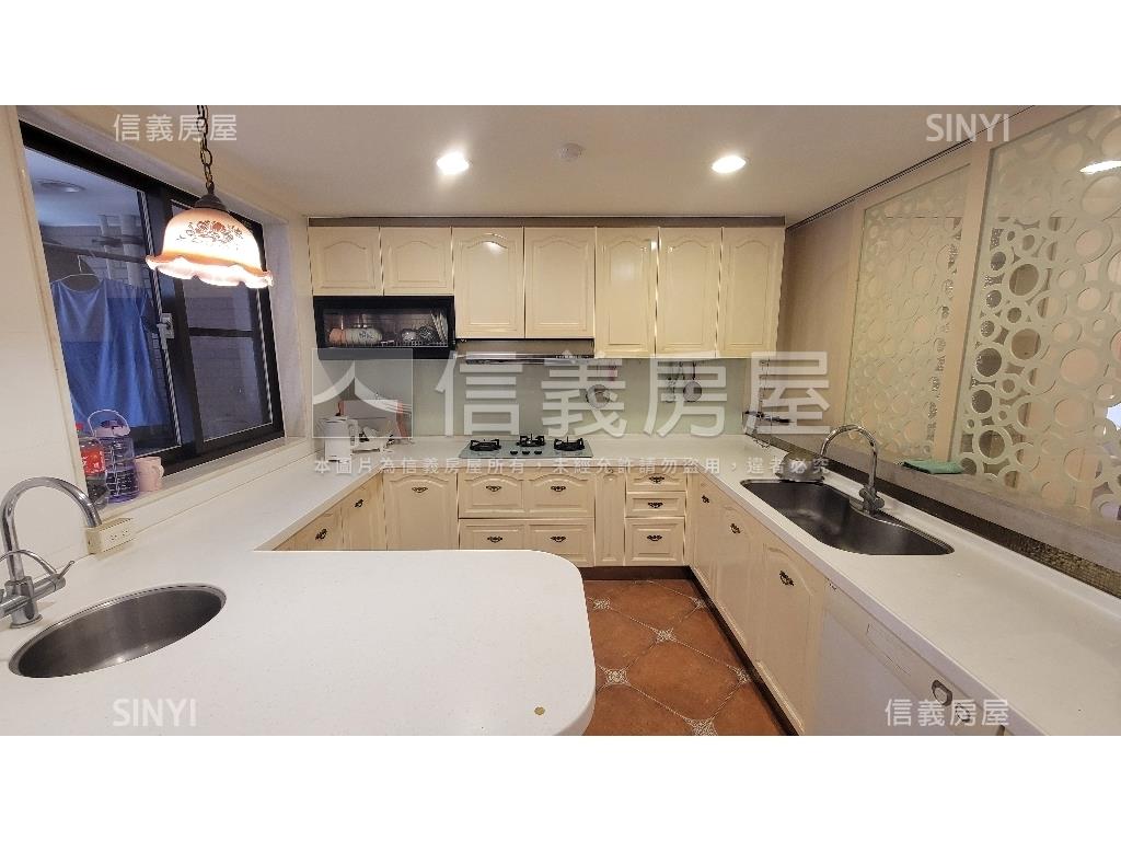 中悅藝術廣場四房雙車位房屋室內格局與周邊環境