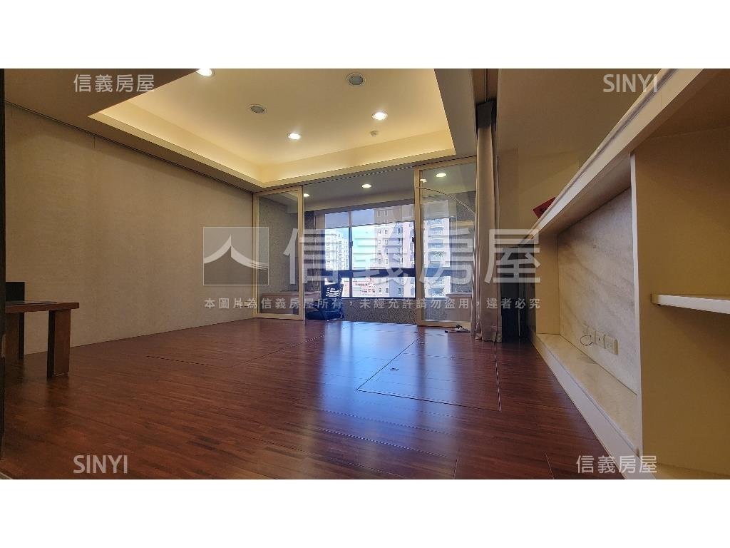 中悅藝術廣場四房雙車位房屋室內格局與周邊環境