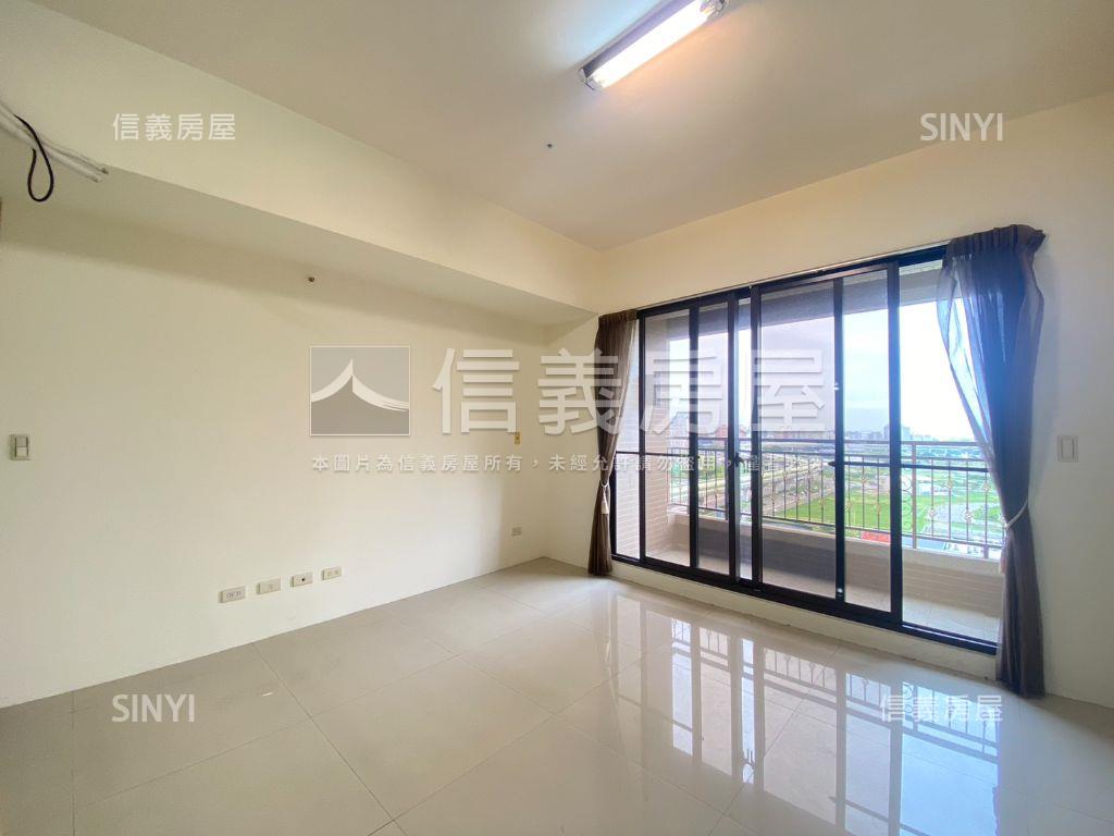 八期先得月雙車位視野戶房屋室內格局與周邊環境