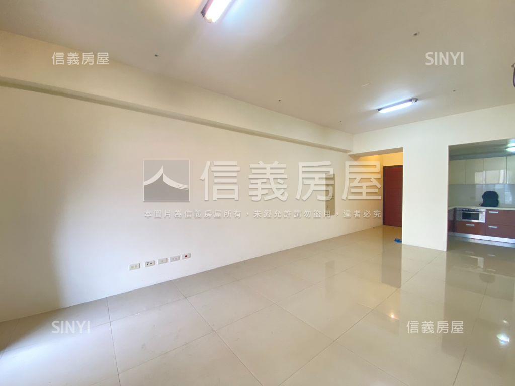 八期先得月雙車位視野戶房屋室內格局與周邊環境