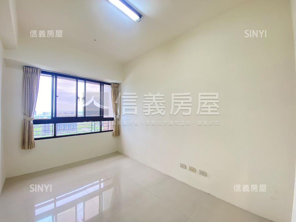 八期先得月雙車位視野戶房屋室內格局與周邊環境