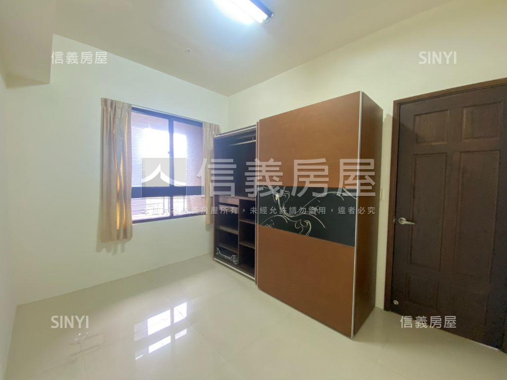 八期先得月雙車位視野戶房屋室內格局與周邊環境