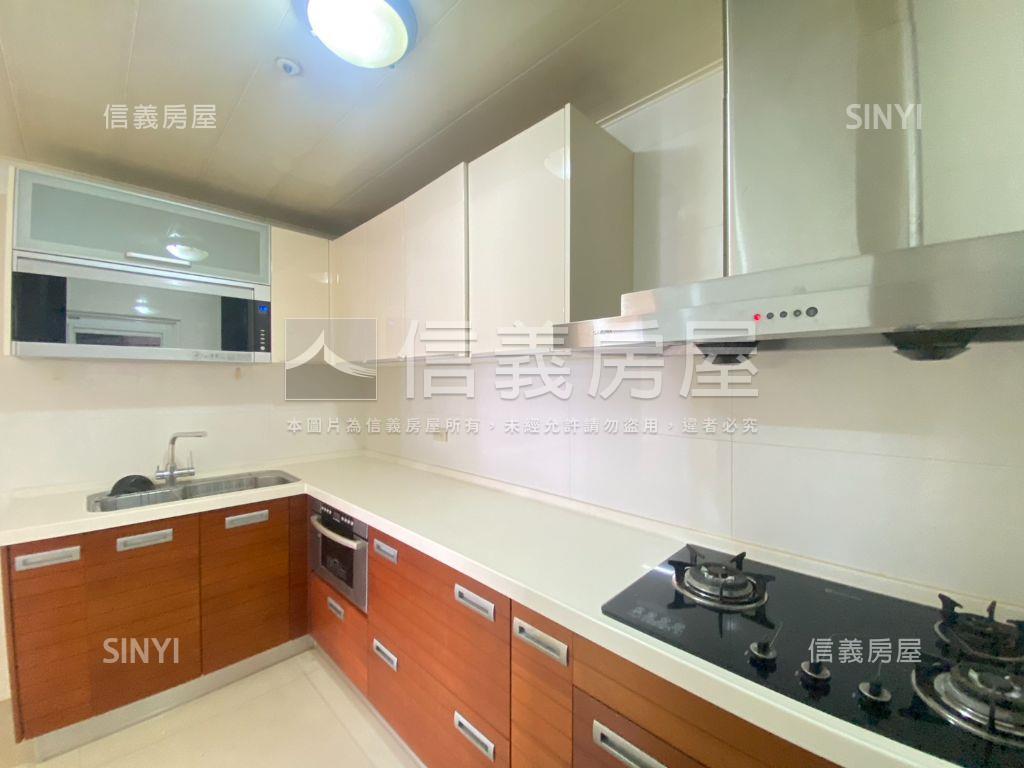 八期先得月雙車位視野戶房屋室內格局與周邊環境