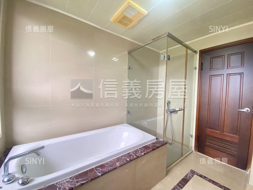 八期先得月雙車位視野戶房屋室內格局與周邊環境