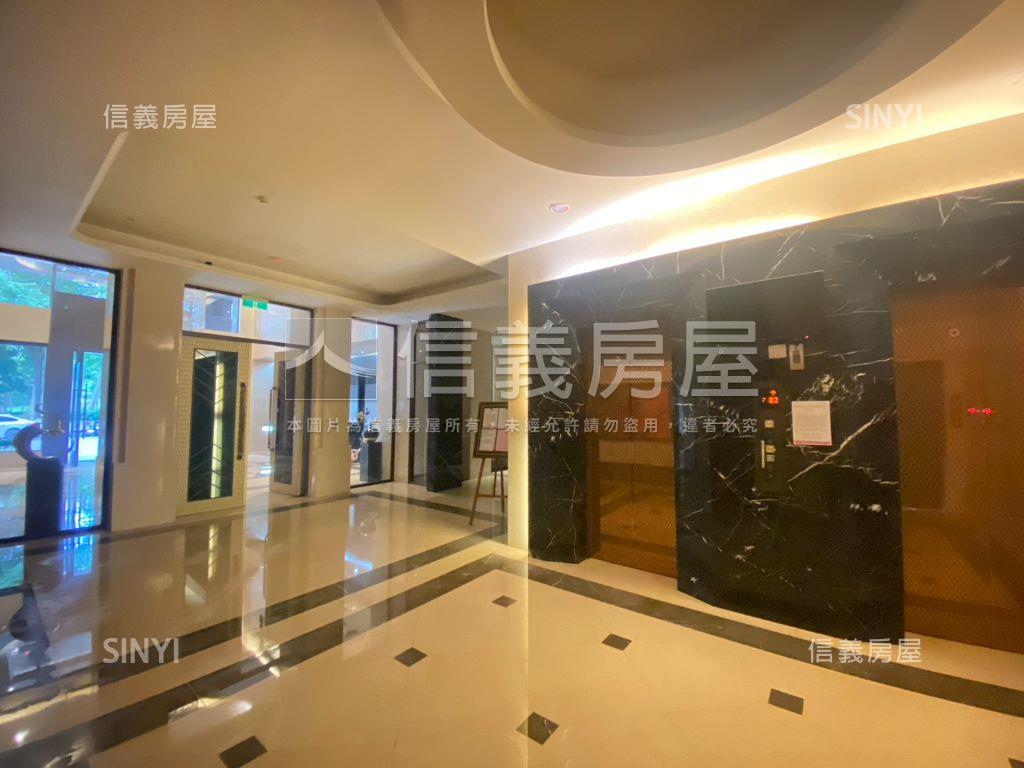 八期先得月雙車位視野戶房屋室內格局與周邊環境