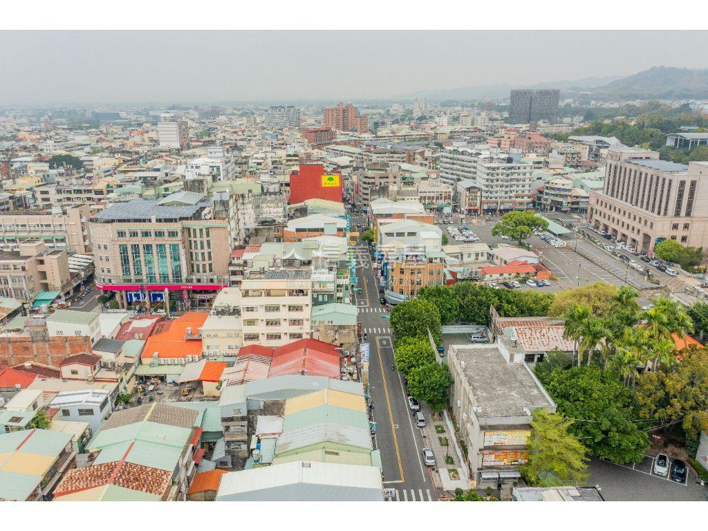 草屯國中旁土地房屋室內格局與周邊環境