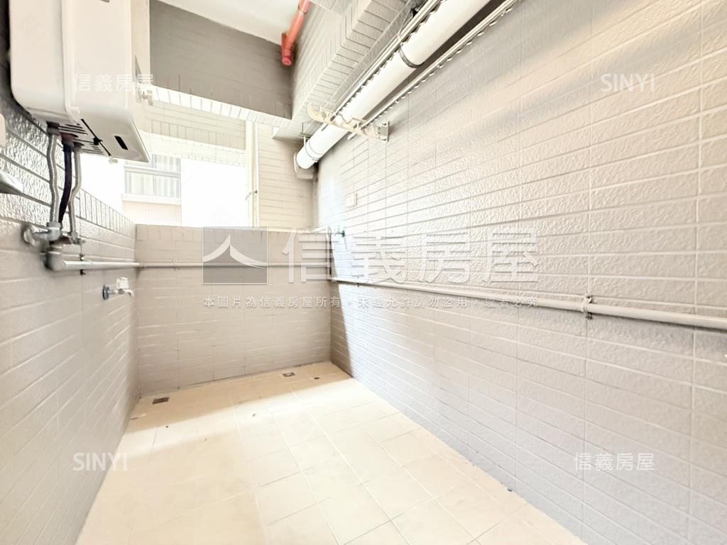 華友聯稀有高樓大兩房平車房屋室內格局與周邊環境