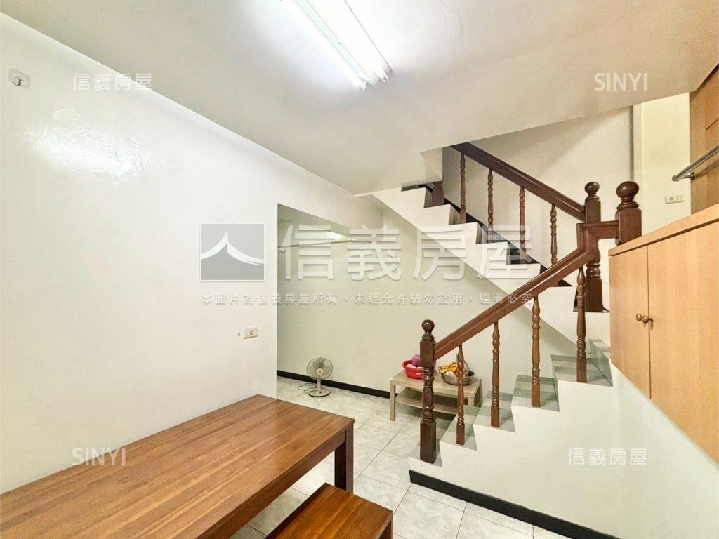 大智街舒心挑高一樓房屋室內格局與周邊環境
