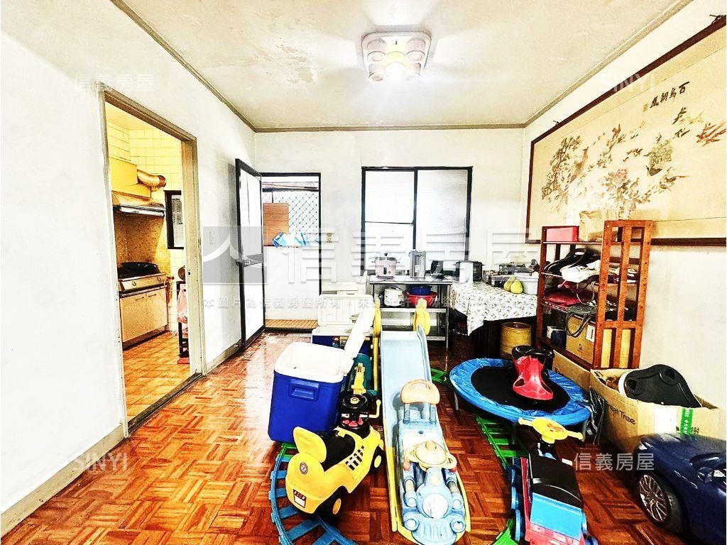 信義區電梯高樓景觀三房房屋室內格局與周邊環境