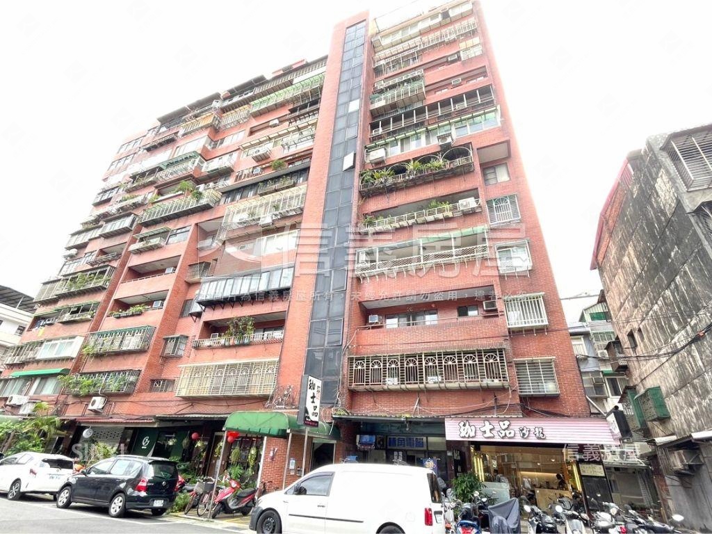 信義區電梯高樓景觀三房房屋室內格局與周邊環境