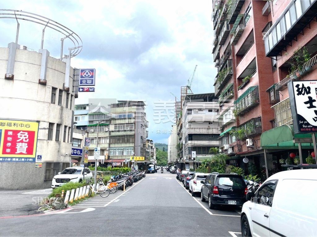 信義區電梯高樓景觀三房房屋室內格局與周邊環境