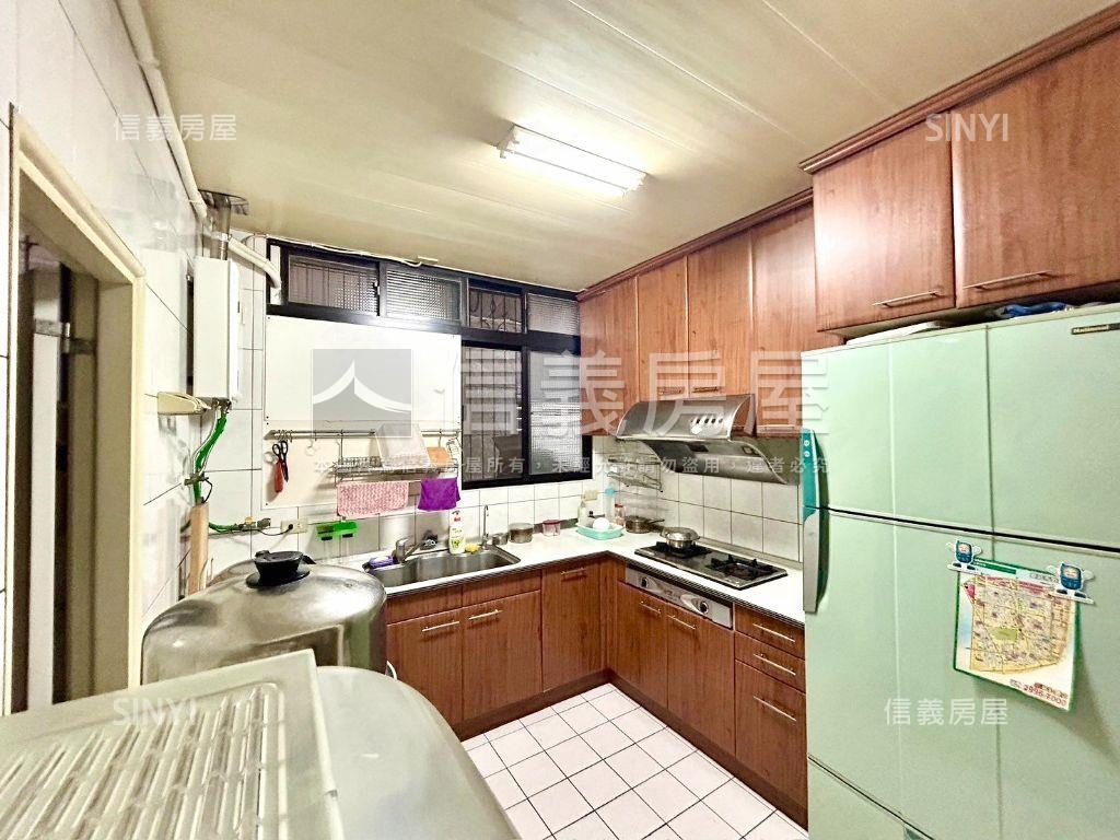 【專任】中港傳家金店面房屋室內格局與周邊環境