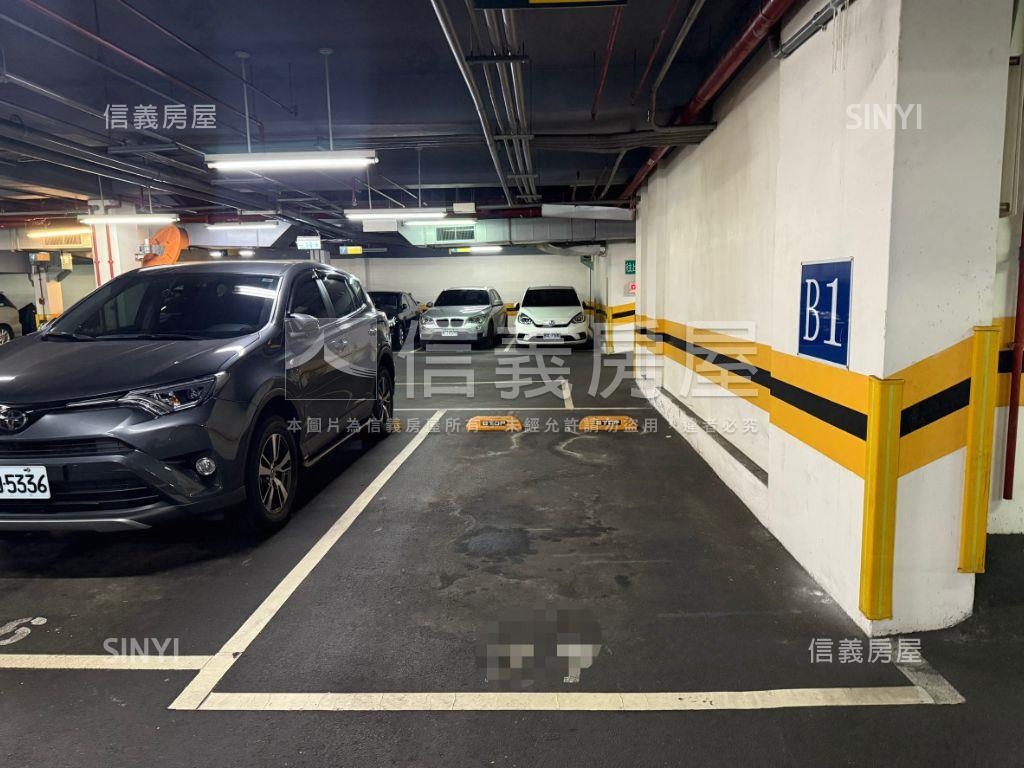 仁愛坡平車位稀有釋出房屋室內格局與周邊環境