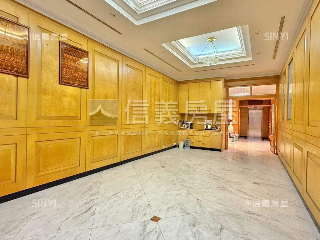 近永華台邦大面寬層峰豪邸房屋室內格局與周邊環境